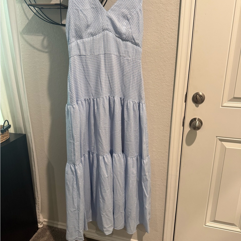 SEERSUCKER TIERED MAXI DRESS